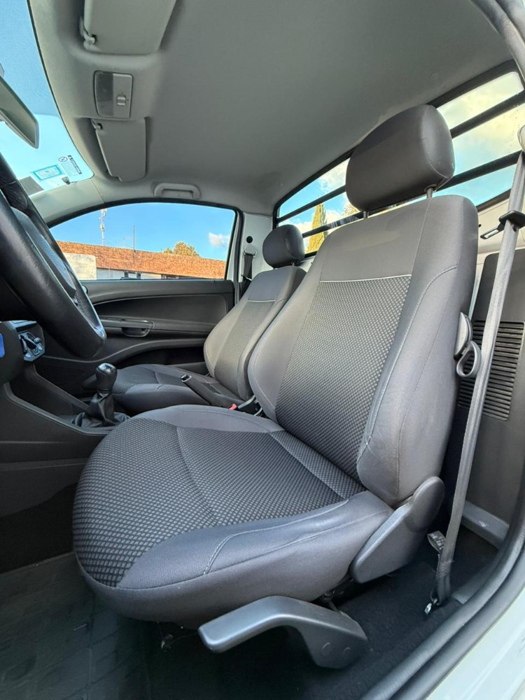 Volkswagen Saveiro — foto 11